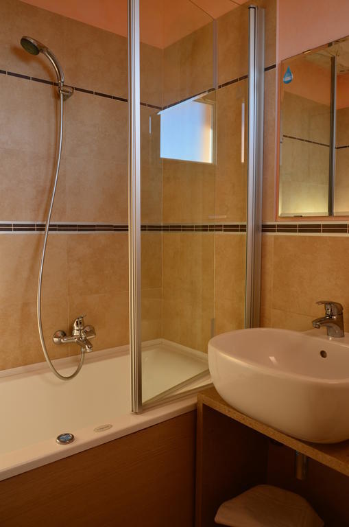 Hotel Mirage Milano Marittima Kültér fotó