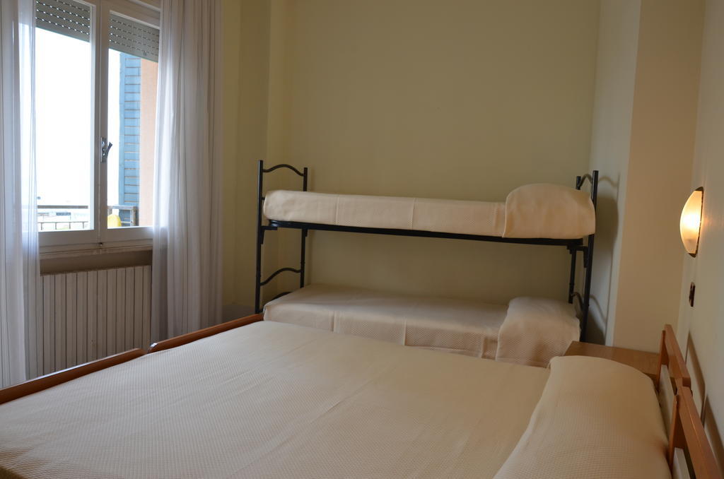 Hotel Mirage Milano Marittima Kültér fotó