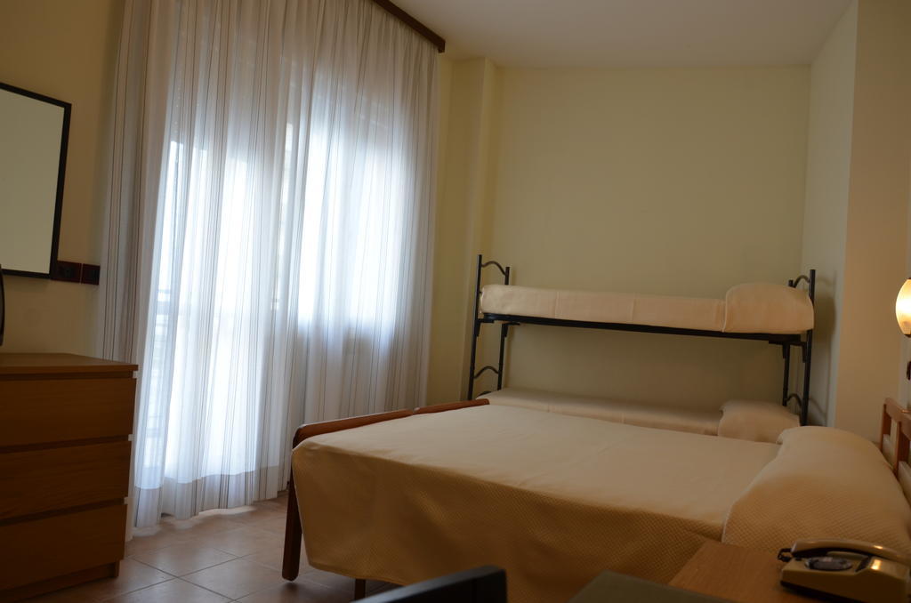 Hotel Mirage Milano Marittima Kültér fotó