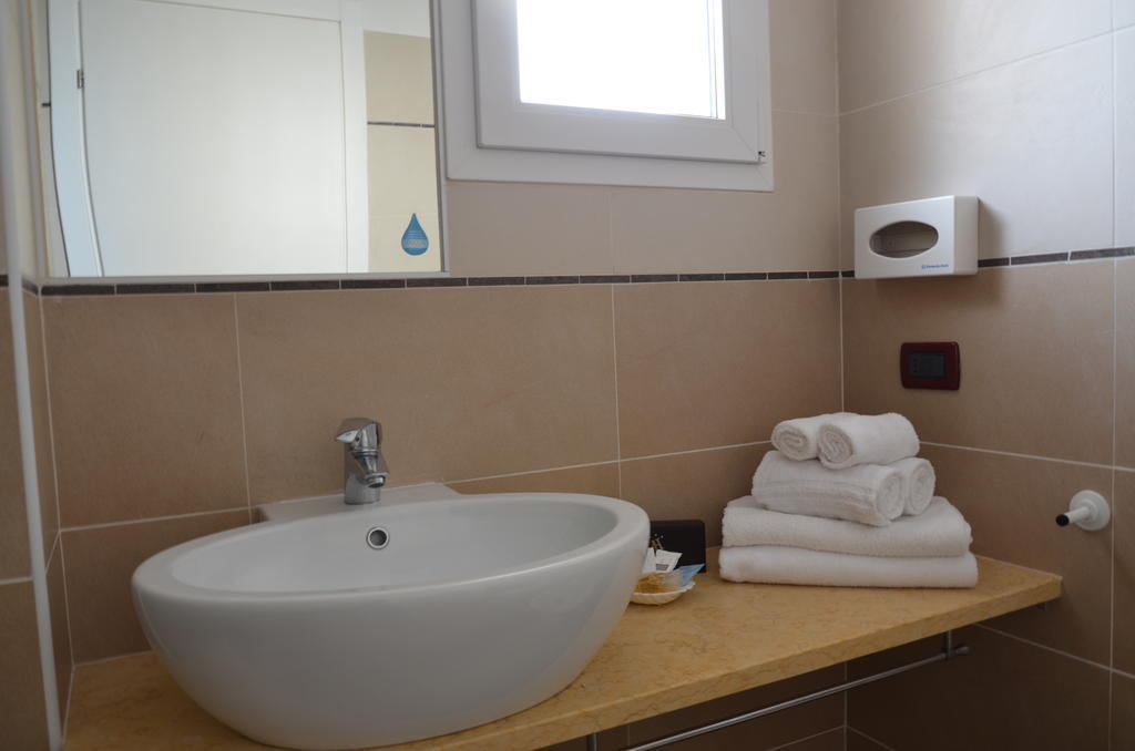 Hotel Mirage Milano Marittima Kültér fotó